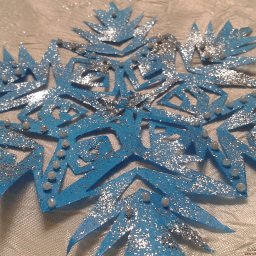 How to Make Paper Snowflakes