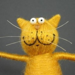 Make your own funny cat of corks, wire and threads