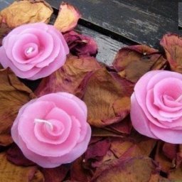 How to Make a Candle Wax Roses