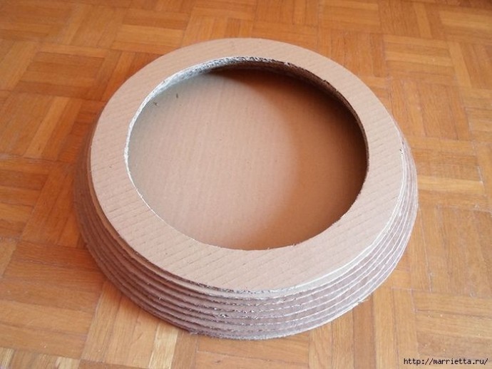 Kamakura&rsquo;s Lair Cat Bed from Japan