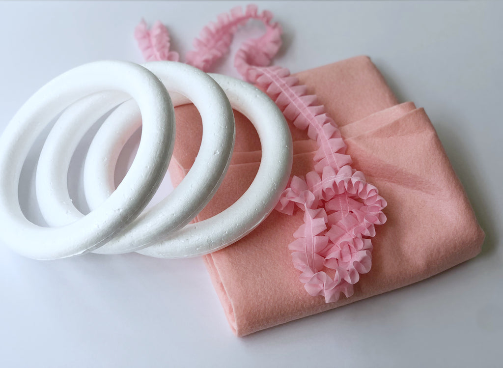 DIY Felt Macarons